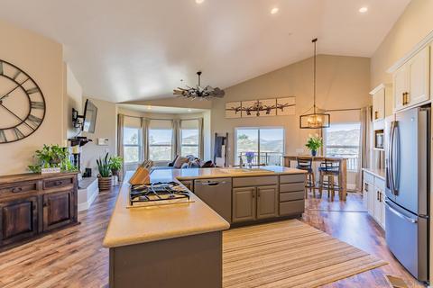 952 Mountain View Rd, El Cajon, CA 92021 photo 4