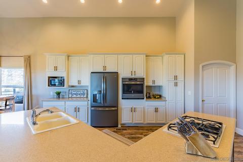 952 Mountain View Rd, El Cajon, CA 92021 photo 5