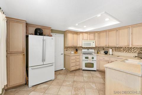 14299 Legacy Ln, El Cajon, CA 92021 photo 8