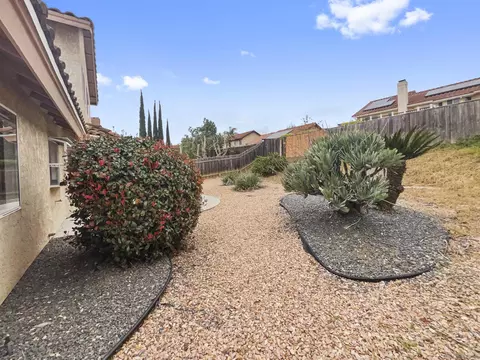 1737 El Aire Pl, Escondido, CA 92026 photo 8