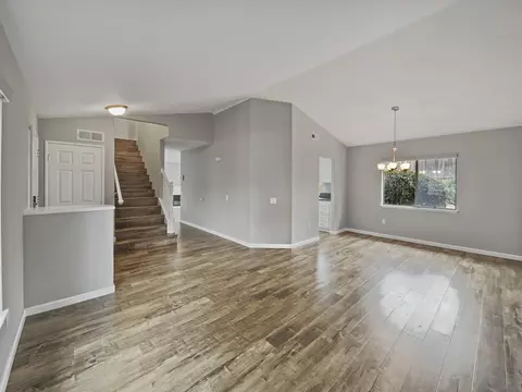 1737 El Aire Pl, Escondido, CA 92026 photo 3