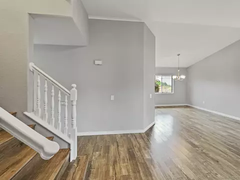 1737 El Aire Pl, Escondido, CA 92026 photo 9