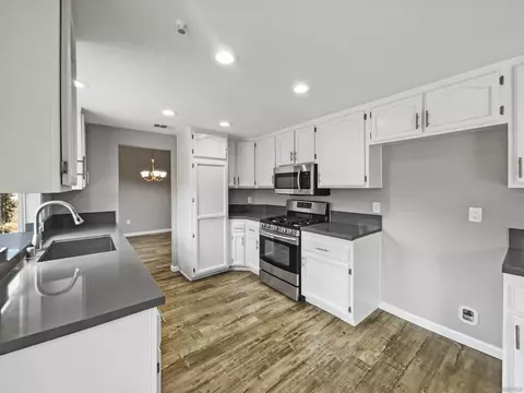 1737 El Aire Pl, Escondido, CA 92026 photo 13