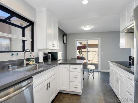 10316 Great Rock Rd, Santee, CA 92071 photo 8