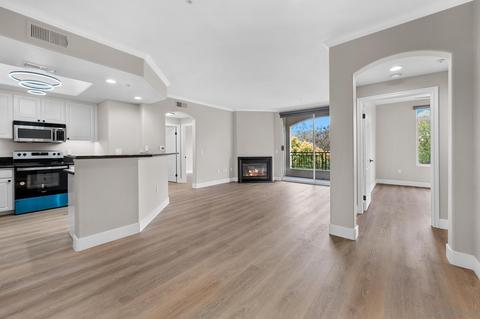 9253 Regents Rd #A301, La Jolla, CA 92037