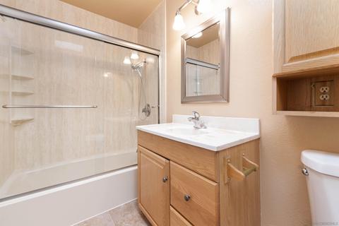1429 Esperanza Way, Escondido, CA 92027 photo 19