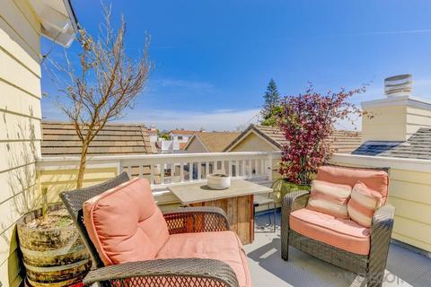 438 E Ave, Coronado, CA 92118 photo 21