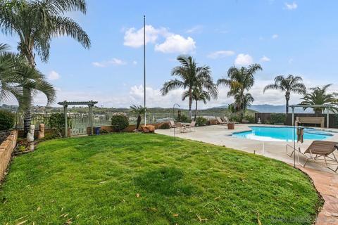 10934 Avenida Roberta, Spring Valley, CA 91978 photo 25