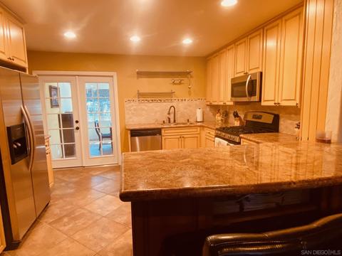 25232 Hereford Dr, Ramona, CA 92065 photo 5