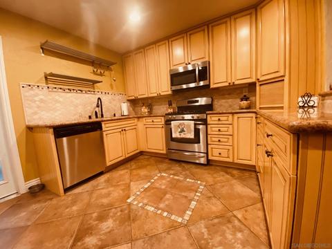 25232 Hereford Dr, Ramona, CA 92065 photo 11
