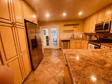 25232 Hereford Dr, Ramona, CA 92065 photo 8