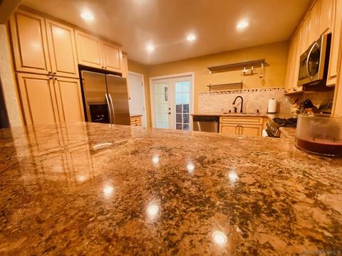 25232 Hereford Dr, Ramona, CA 92065 photo 2