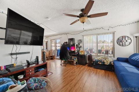 10030 Santana Ranch Ln, Santee, CA 92071 photo 9
