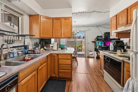 10030 Santana Ranch Ln, Santee, CA 92071 photo 11