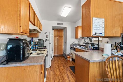 10030 Santana Ranch Ln, Santee, CA 92071 photo 14