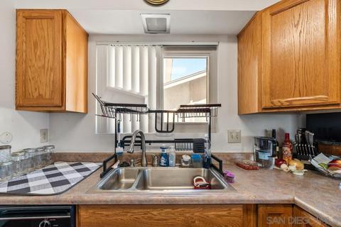 10030 Santana Ranch Ln, Santee, CA 92071 photo 12