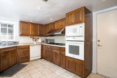 9698 Lutheran Way, Santee, CA 92071 photo 15
