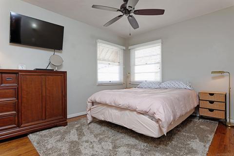 5740 Waverly Ave, La Jolla, CA 92037 photo 9