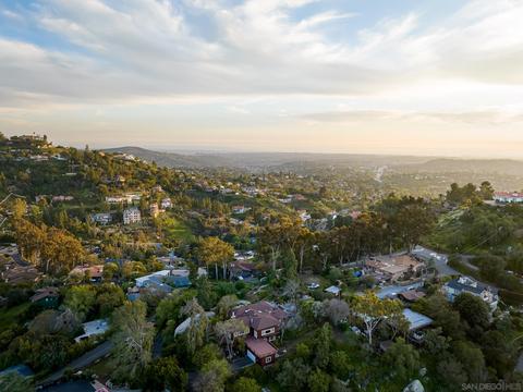 9844 Summit Dr, La Mesa, CA 91941 photo 3