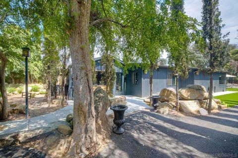 672 Mills St, Escondido, CA 92027 photo 1