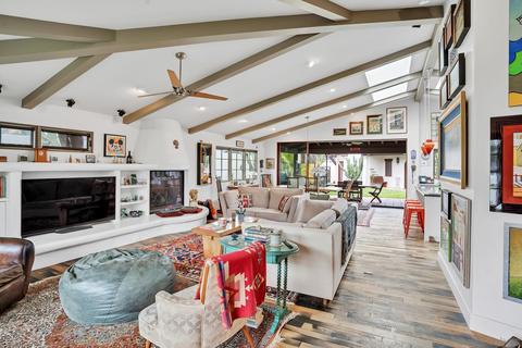 1130 Pine St, Coronado, CA 92118 photo 6