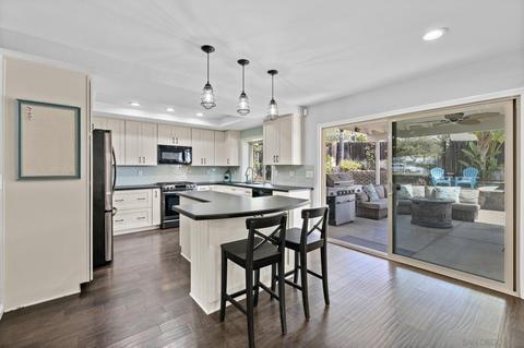 10867 Prince Valiant Dr, Santee, CA 92071 photo 6