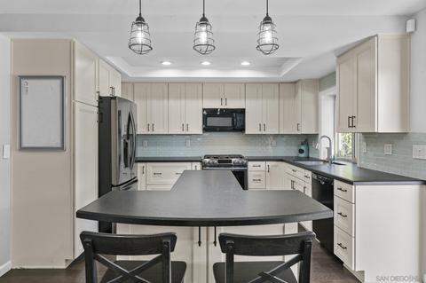 10867 Prince Valiant Dr, Santee, CA 92071 photo 7