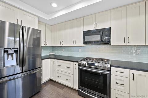 10867 Prince Valiant Dr, Santee, CA 92071 photo 9