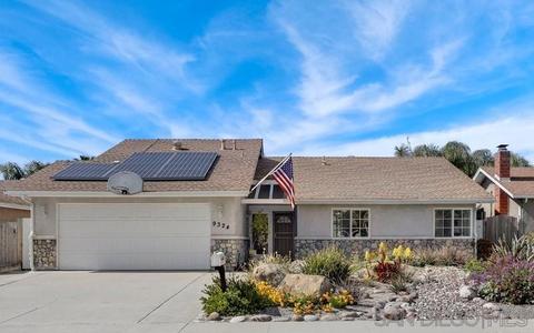 9324 Lake Country Dr, Santee, CA 92071