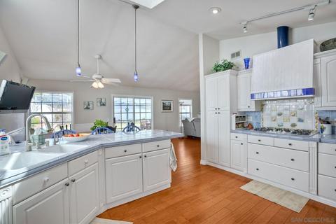 4738 Edinburgh Dr, Carlsbad, CA 92010 photo 10