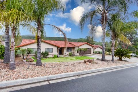 26163 Matlin Rd, Ramona, CA 92065 photo 2