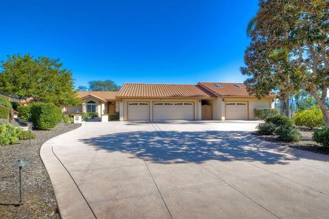 2822 Pasatiempo Gln, Escondido, CA 92025