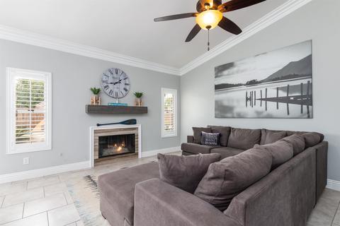330 Del Flora St, Oceanside, CA 92058 photo 28