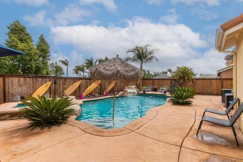 330 Del Flora St, Oceanside, CA 92058 photo 4