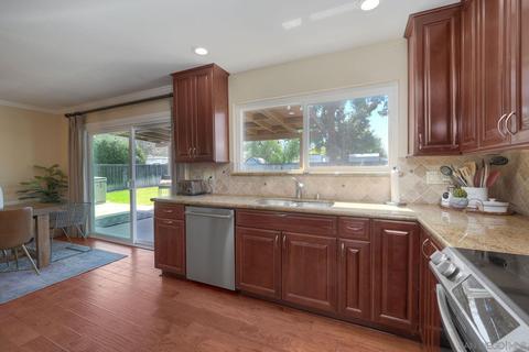 13641 Janette Ln, Poway, CA 92064 photo 3
