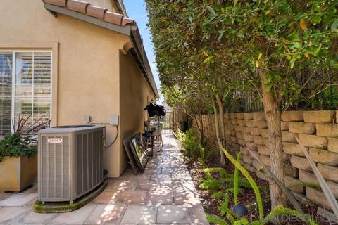 8112 Gilman Ct, La Jolla, CA 92037 photo 41