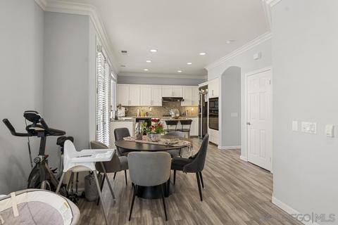 8112 Gilman Ct, La Jolla, CA 92037 photo 10