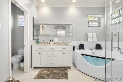 8112 Gilman Ct, La Jolla, CA 92037 photo 25