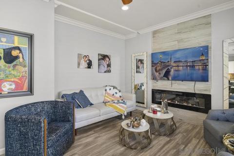 8112 Gilman Ct, La Jolla, CA 92037 photo 11