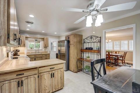 7985 Michelle Dr, La Mesa, CA 91942 photo 6