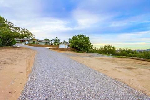 16740 Adrienne Way, Ramona, CA 92065 photo 3
