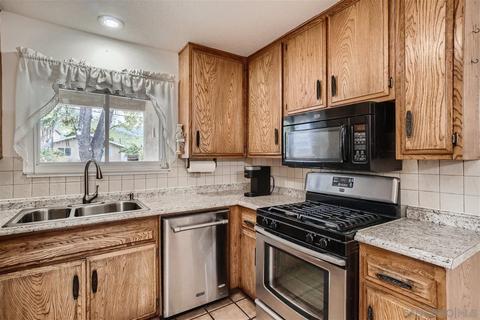 10302 Fairhill Dr, Spring Valley, CA 91977 photo 11
