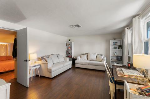 245 Bond St, Redlands, CA 92373 photo 4