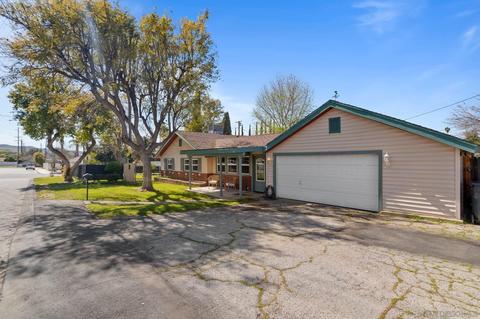 245 Bond St, Redlands, CA 92373 photo 3