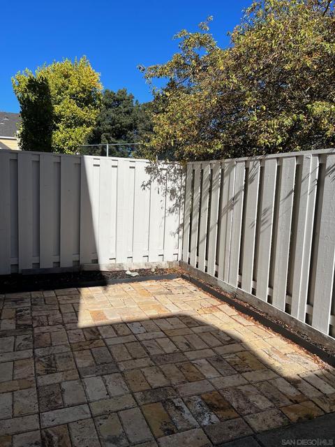 415 Dohrmann Ln, Pinole, CA 94564 photo 8