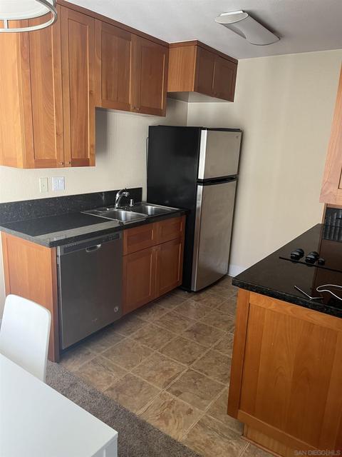 8620 Via Mallorca #G, La Jolla, CA 92037 photo 9