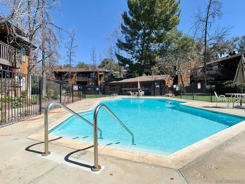 2157 Arnold Way #424, Alpine, CA 91901