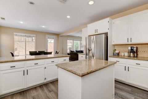 10054 Merry Brook Trl, Santee, CA 92071 photo 6