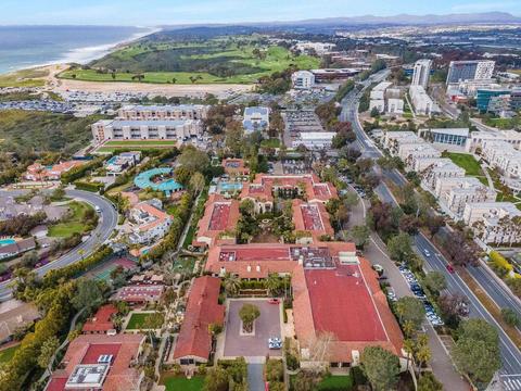9683 Claiborne, La Jolla, CA 92037