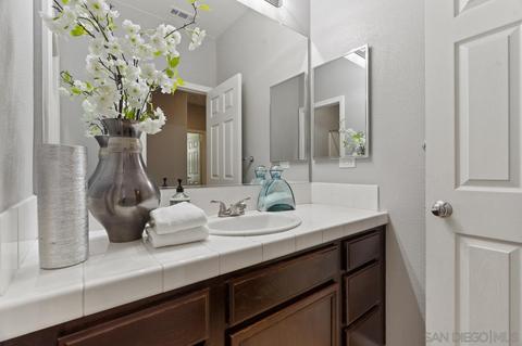 2293 Los Senderos, Santee, CA 92071 photo 32